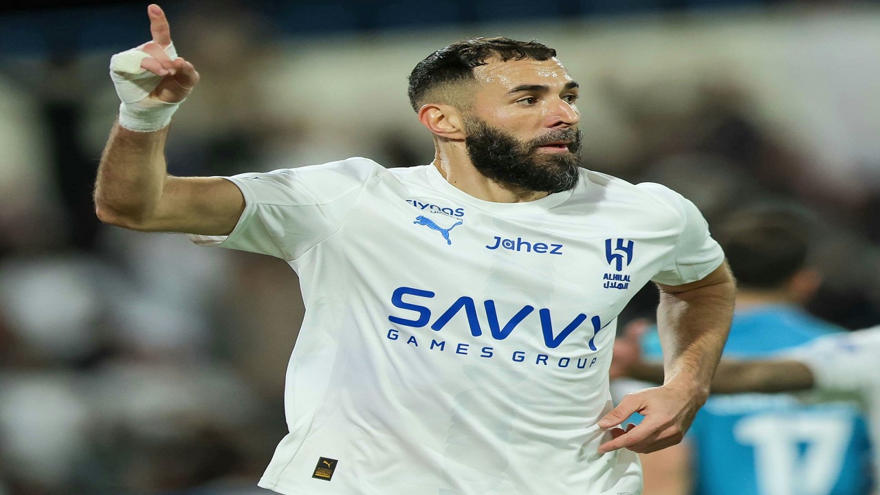 بنزيما يطلب الراحة من إنزاغي