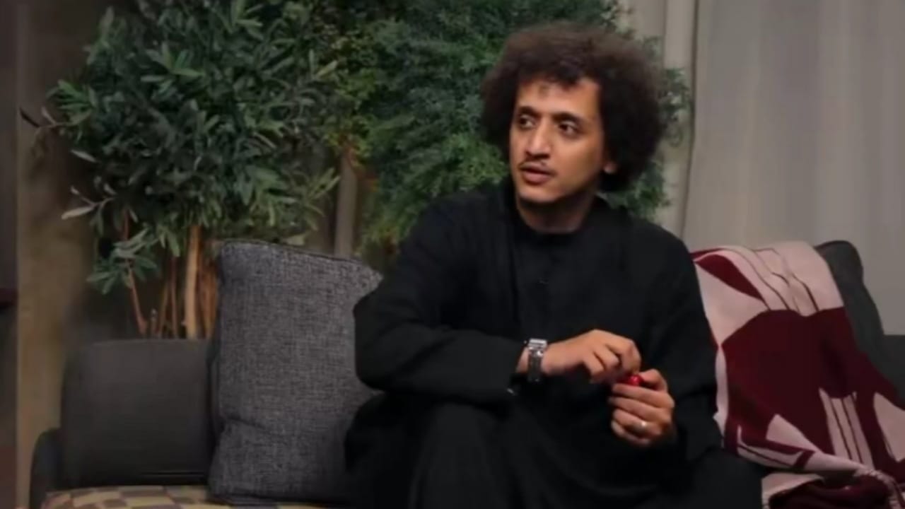 عموري يكشف أصعب لحظة في مسيرته: بكيت بحرقة لحظة إصابتي مع الهلال .. فيديو