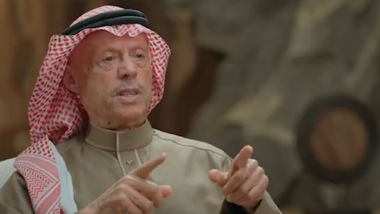 استشاري يكشف قصة أول حالتين للإيدز بالمملكة واهتمام أمريكا بورقته العلمية عن المرض.. فيديو