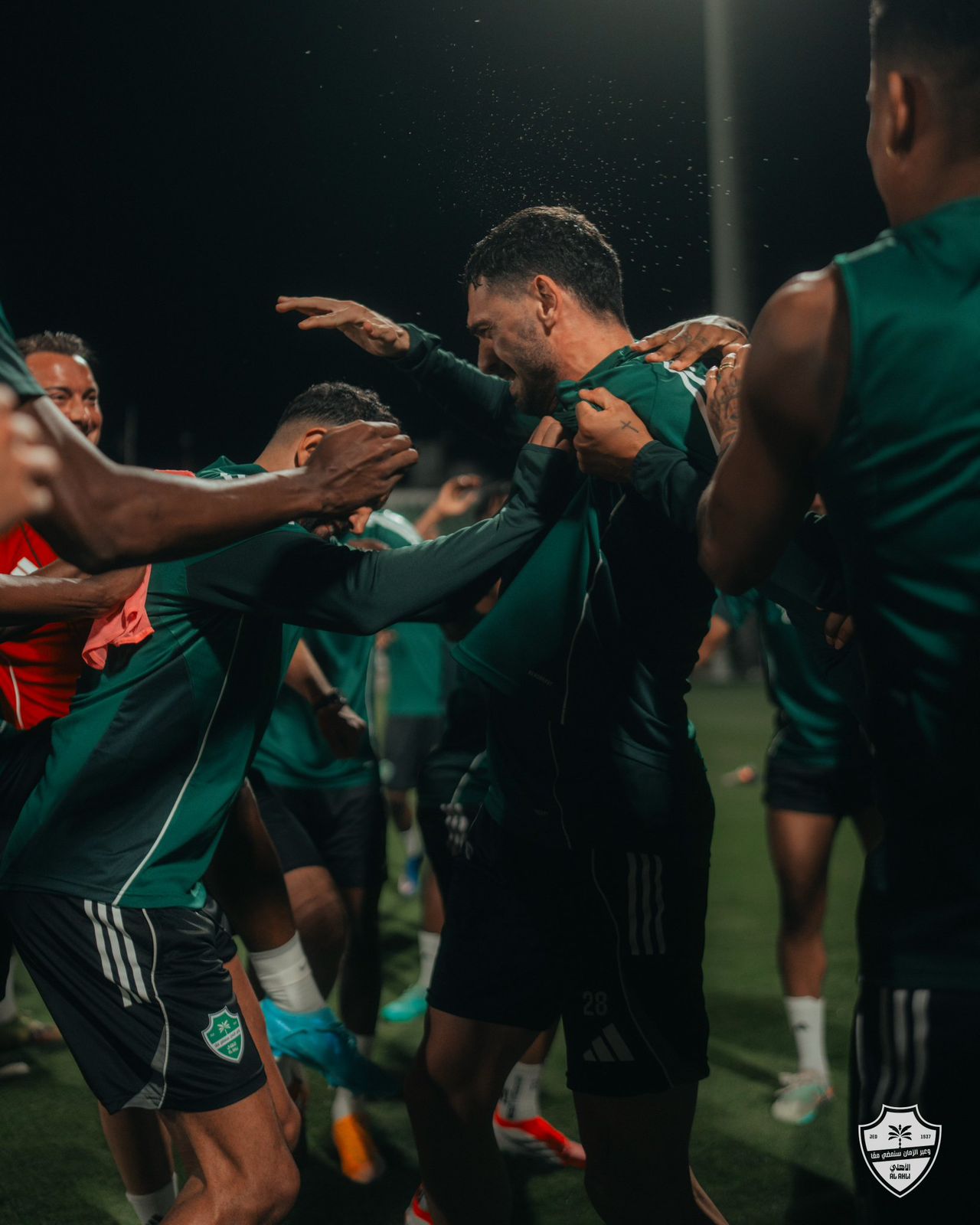 بعثة الأهلي تتوجه إلى الرياض لمواجهة الرياض في دوري روشن