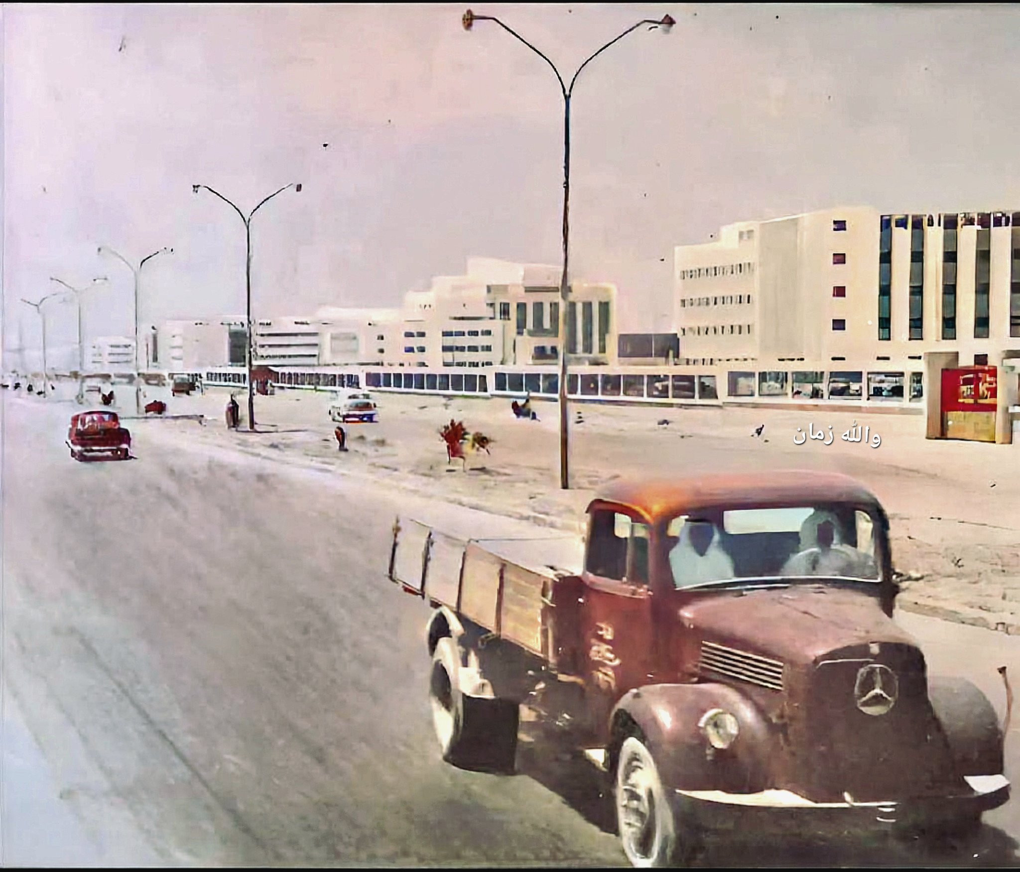 كم للذكريات من أماكن يجمعها الحنين