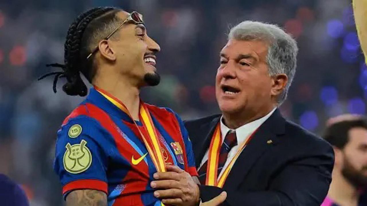 لابورتا يتهم “جهات نافذة” بمحاولة حرمان برشلونة من لقب الدوري الإسباني