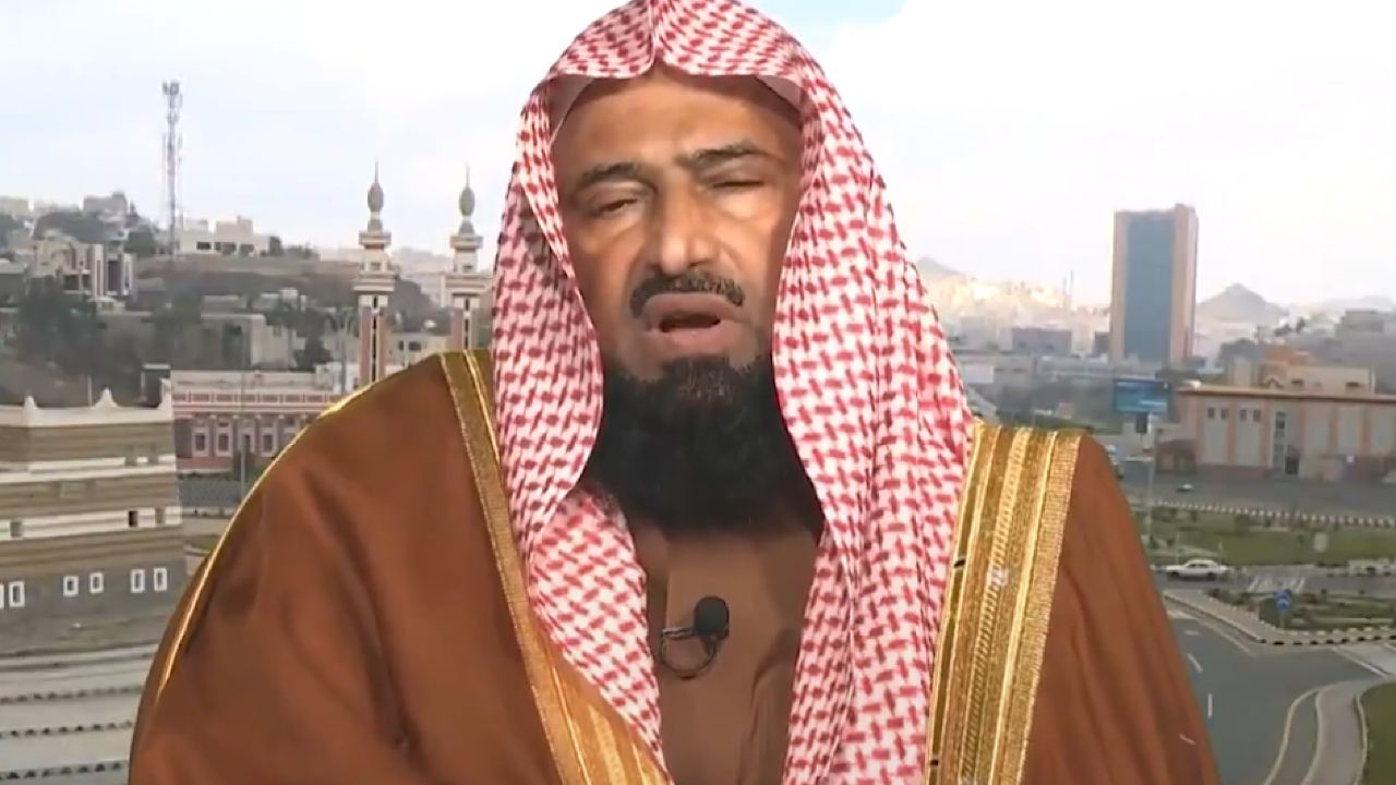 البصيلي يوضح حكم صيام المسافر أثناء السفر الدائم والعمل .. فيديو
