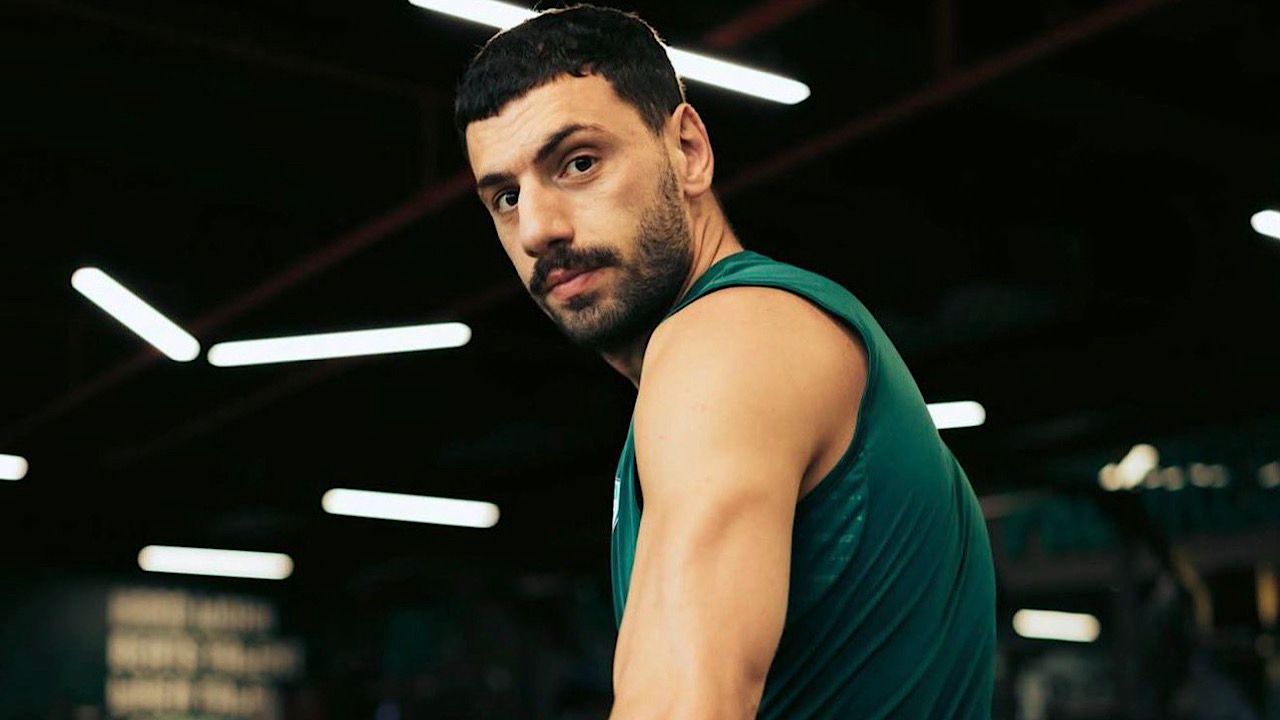 إراحة ديميرال تبعده عن مواجهة الأهلي وضمك