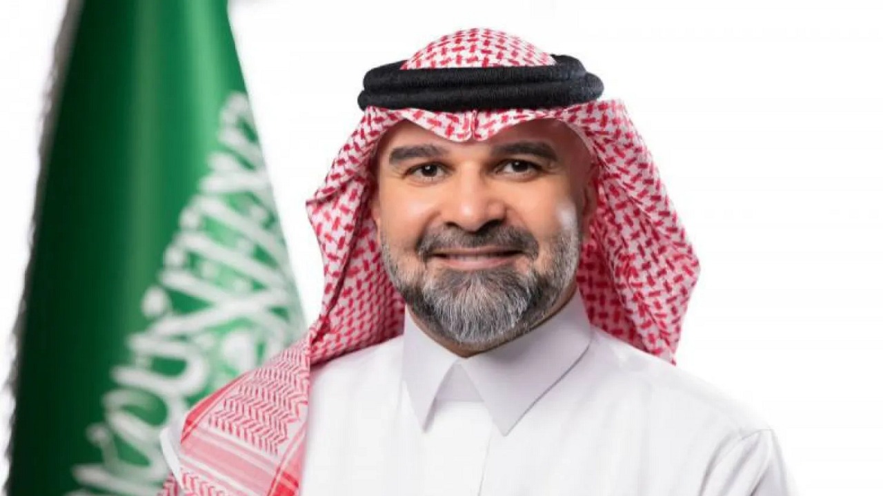 فهد سندي يمنح لاعبين الاتحاد مكافأة بعد التعادل مع الهلال