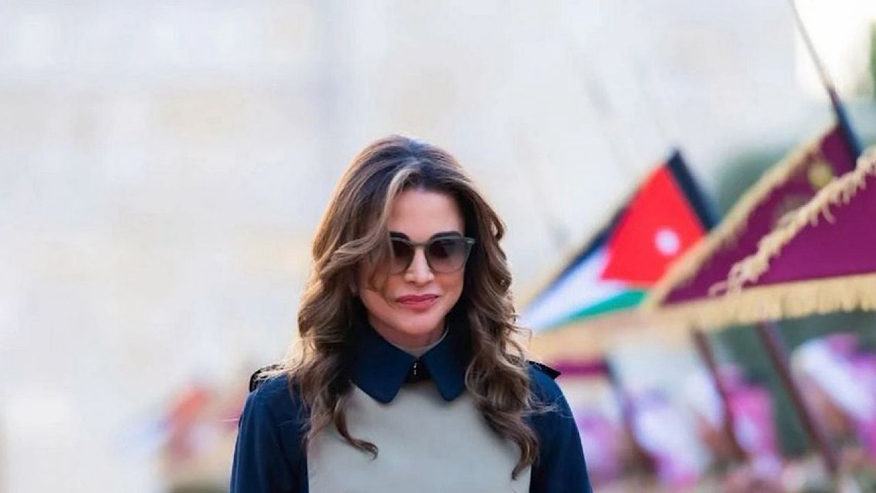 الملكة رانيا تتألق بإطلالة عصرية خلال استقبال رئيس ألبانيا