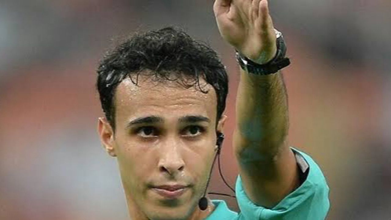 طاقم تحكيم سعودي يشارك في مونديال 2026