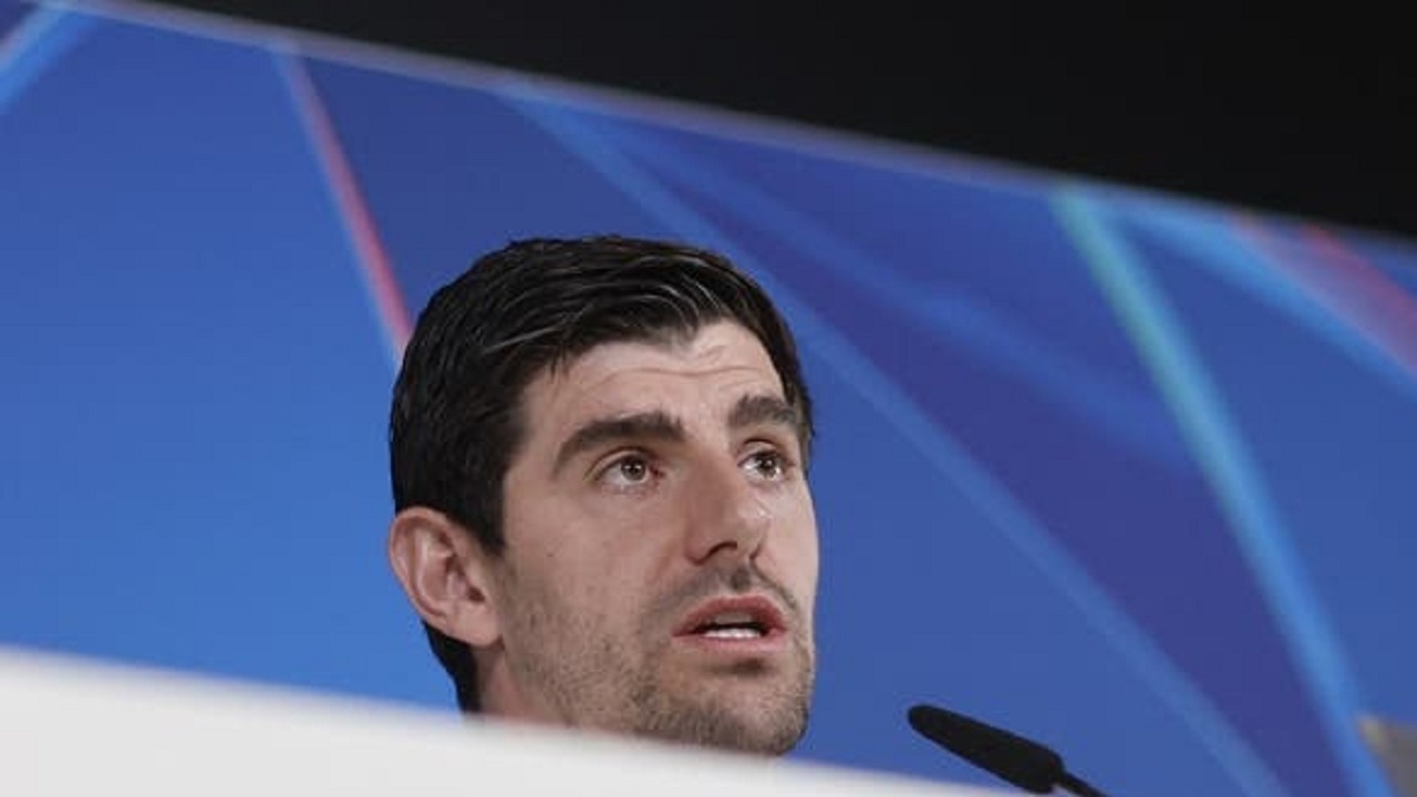 كورتوا لمورينيو: لا يمكننا تبرير فعل عنصري مزعوم باحتفال