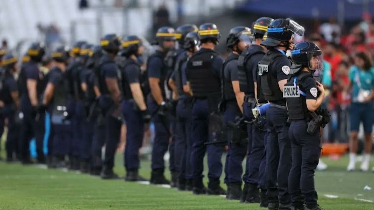 السجن 6 أشهر للاعب فرنسي سابق بعد اعتدائه على شرطية في رين