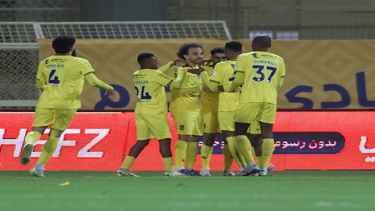 الحزم يتغلب على الاتفاق بثلاثية