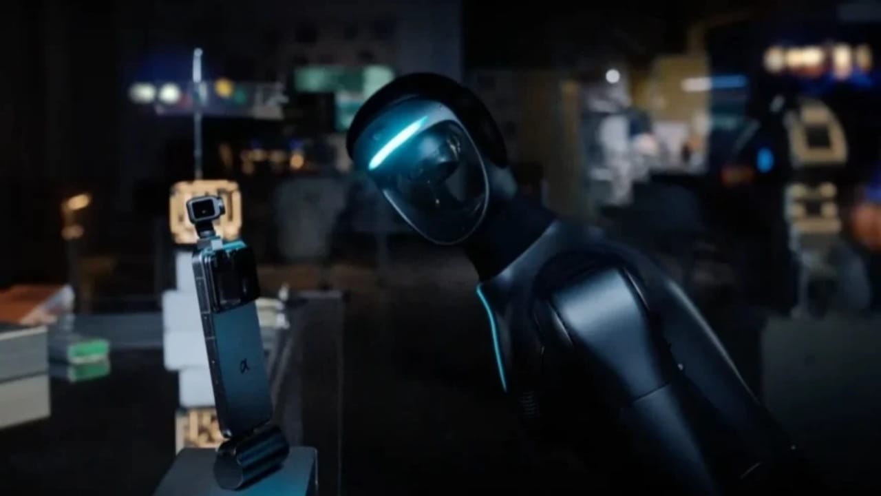 هونور تسدل الستار عن أول روبوت منزلي .. فيديو