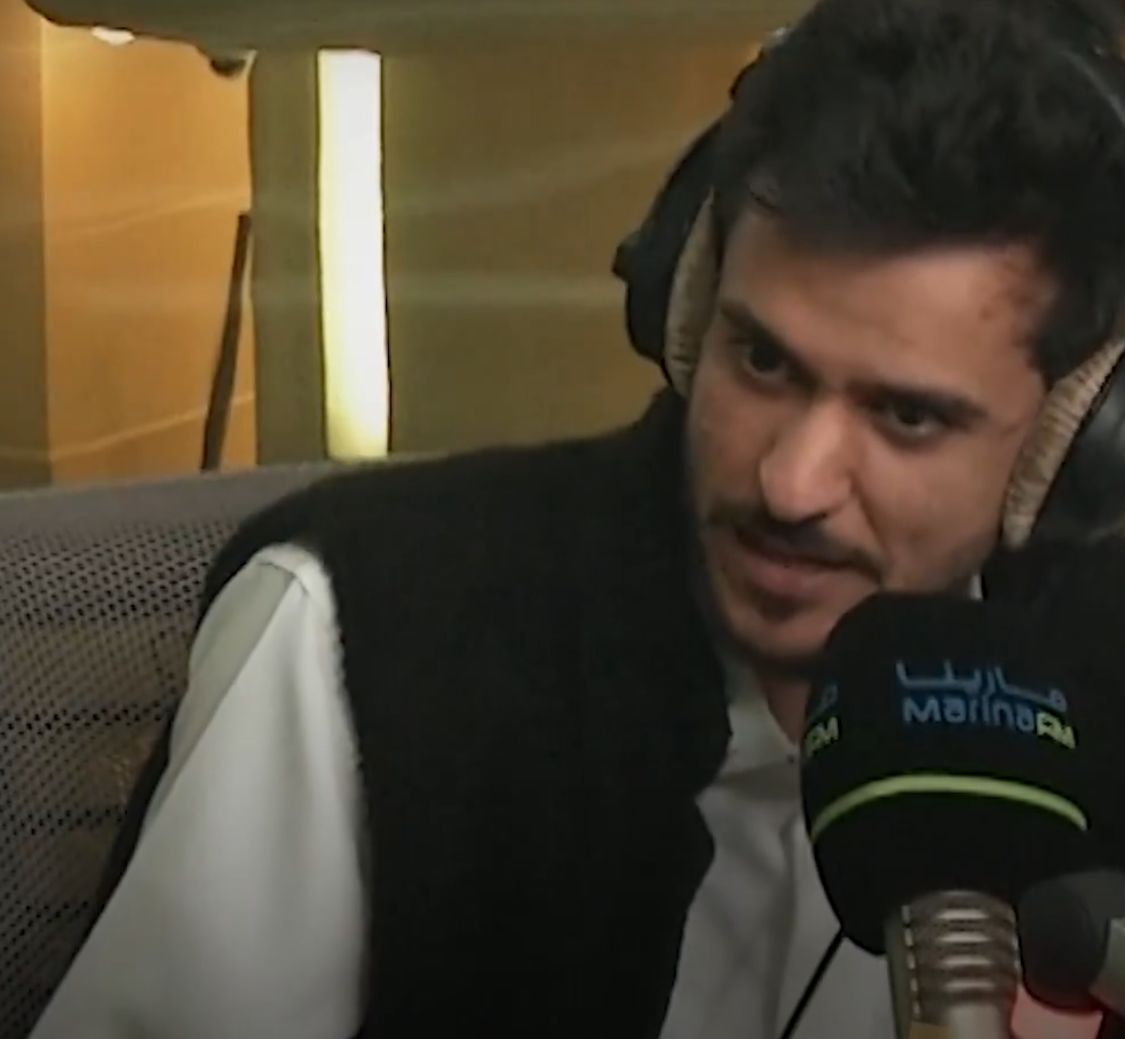 عايض يوضح موقفه من انتقادات عفويته على المسرح .. فيديو