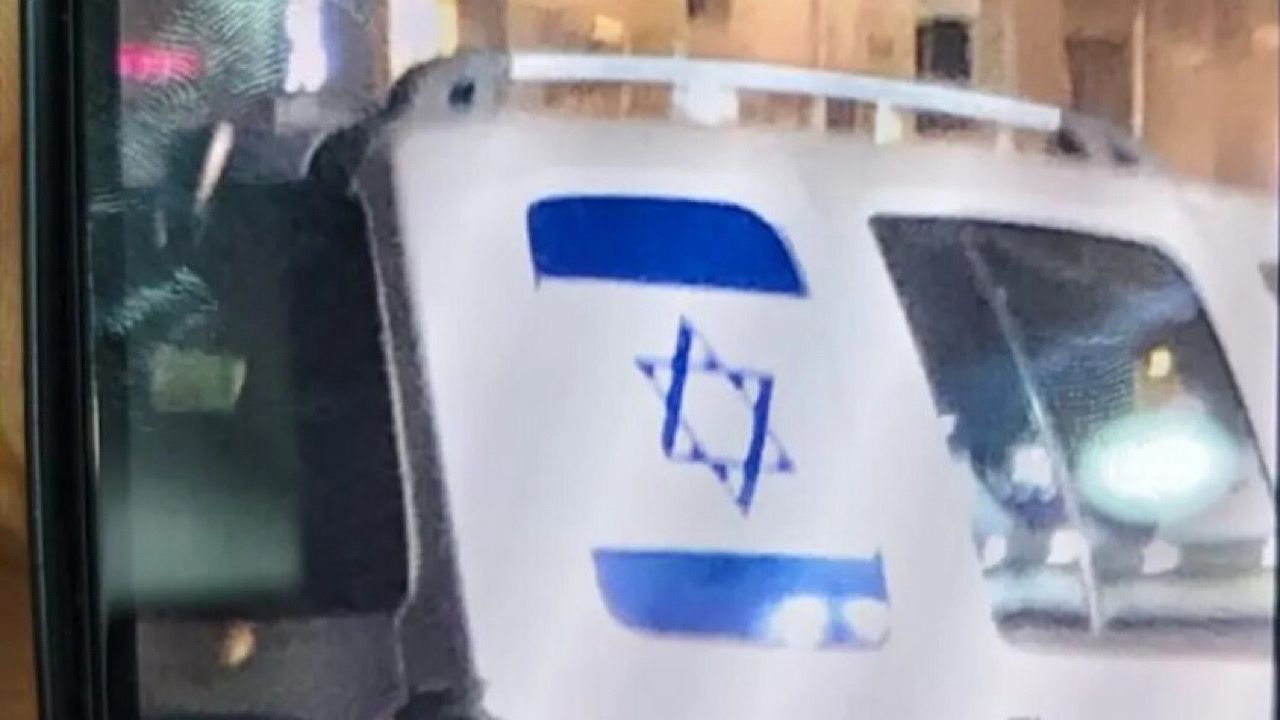 السلطات المصرية تكشف حقيقة اصطدام سيارة تحمل علم إسرائيل بعدد من المواطنين .. فيديو