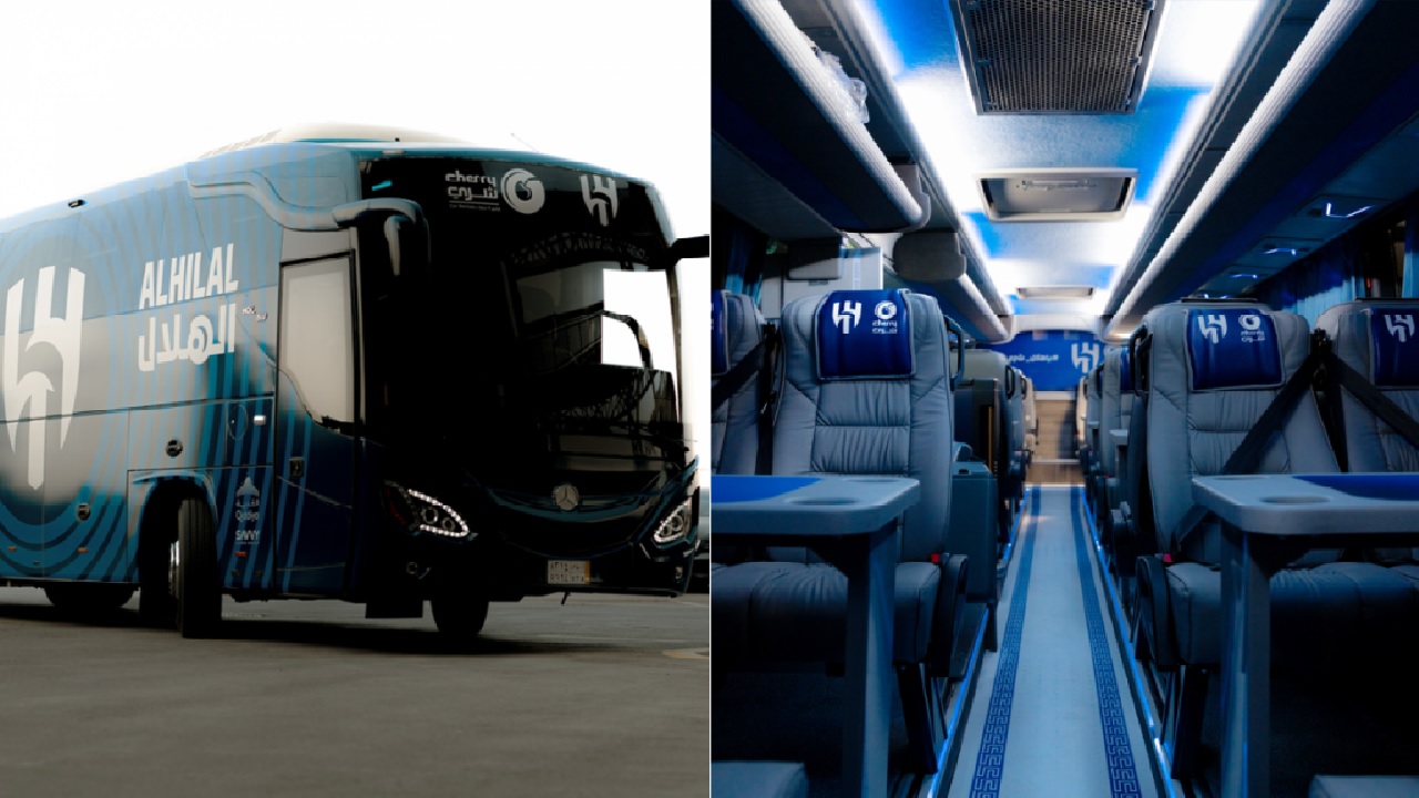 حافلة حديثة تدعم تنقلات الهلال بالرياض