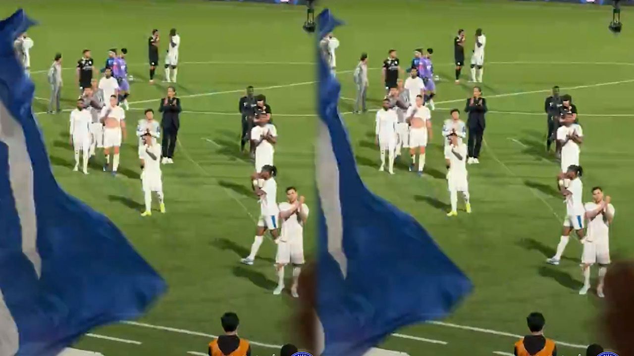 لاعبو الهلال يحيون جماهيرهم.. والقوة الزرقاء ترد:بالروح الدوري ما يروح..فيديو