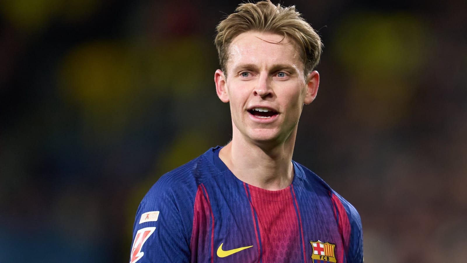 الإصابة تبعد دي يونغ عن برشلونة لشهر