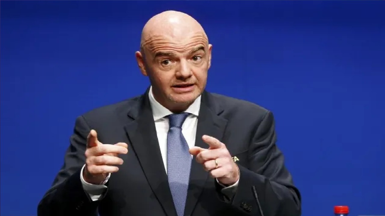 الفيفا يدعم فينيسيوس جونيور بعد واقعة القرد