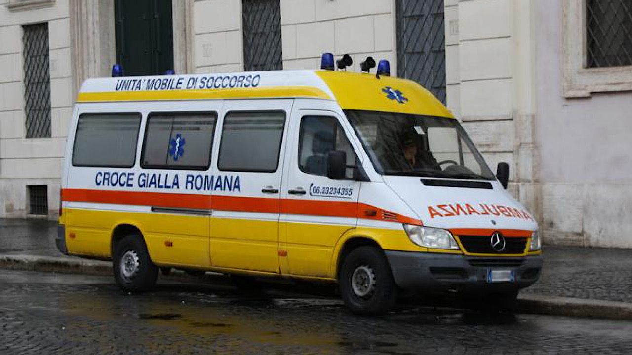 وفاة رضيعة بعد انقلاب والدها عليها أثناء النوم