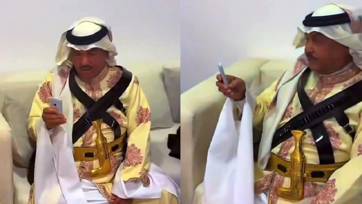 موقف طريف لمحمد عبده مع هاتفه وسالم النهدي.. فيديو