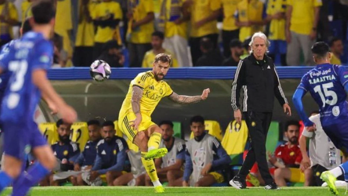 النصر يفقد نجمه أمام الحزم بسبب الإيقاف