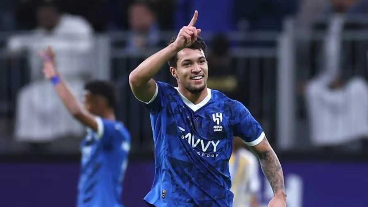 فلامنيغو يرغب في ضم  ليوناردو