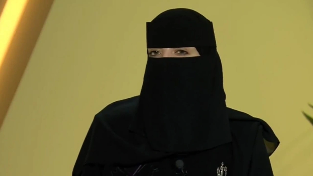 محامية: النظام يحمي المستهلك في الشراء الإلكتروني ويُلزم البائعين بحقوق واضحة .. فيديو