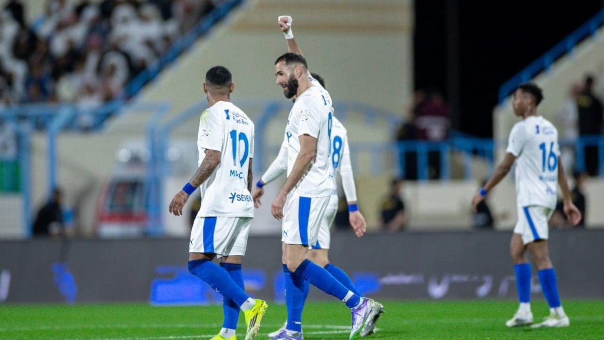 الهلال يقسو على الأخدود بسداسية .. صور