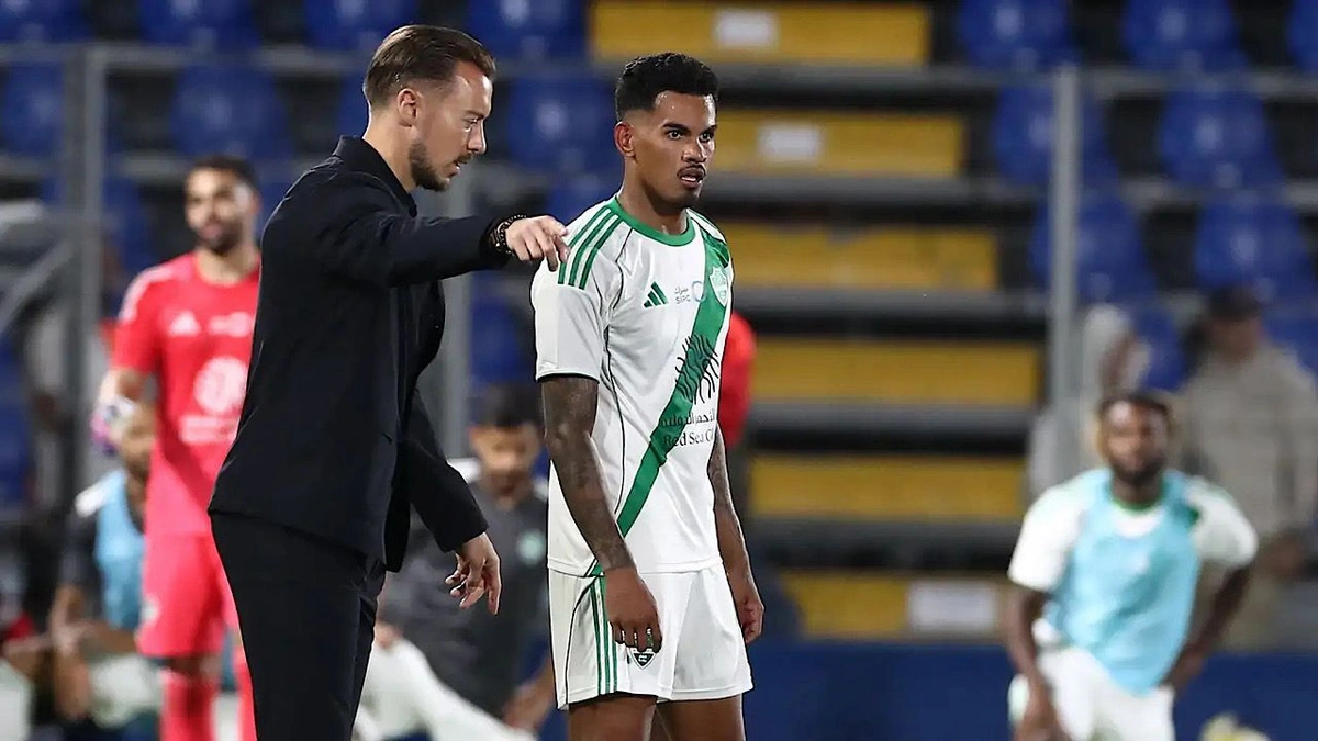 بديل جالينو وديميرال في مباراة الأهلي ضد الوحدة الإماراتي