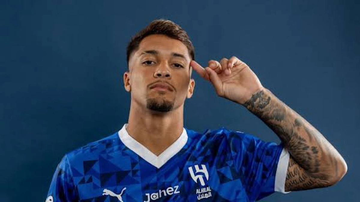 فيليبي لويس يوضح موقفه من التعاقد مع مهاجم الهلال