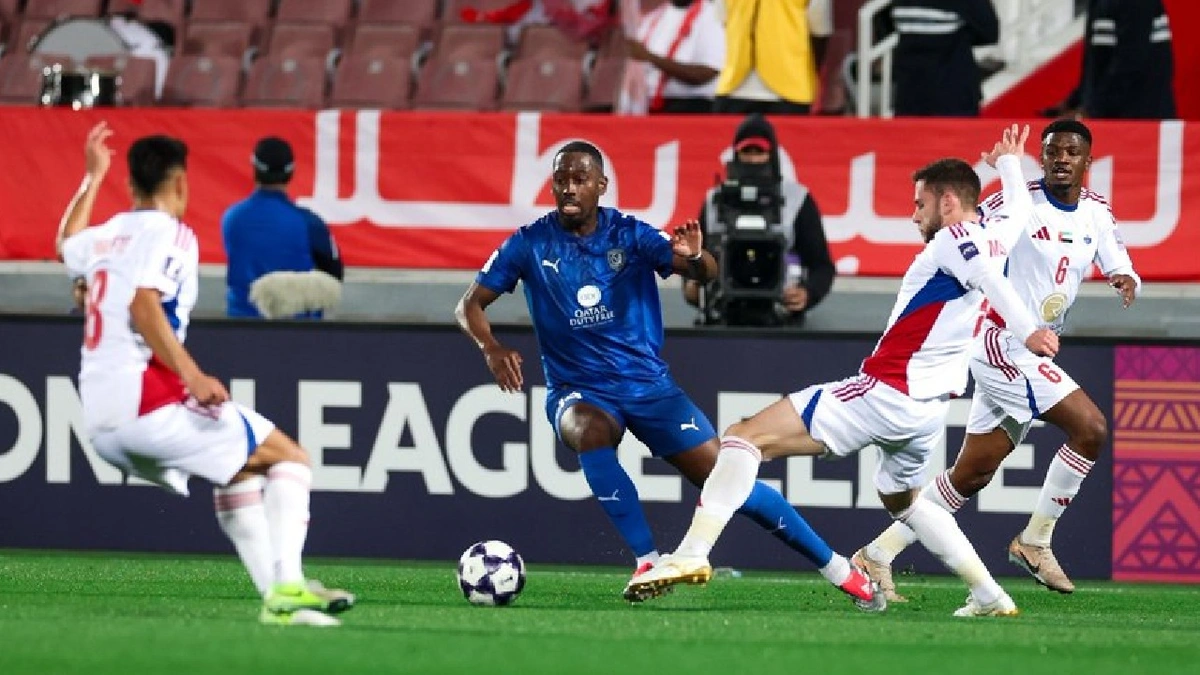 الشارقة يتعادل مع الدحيل