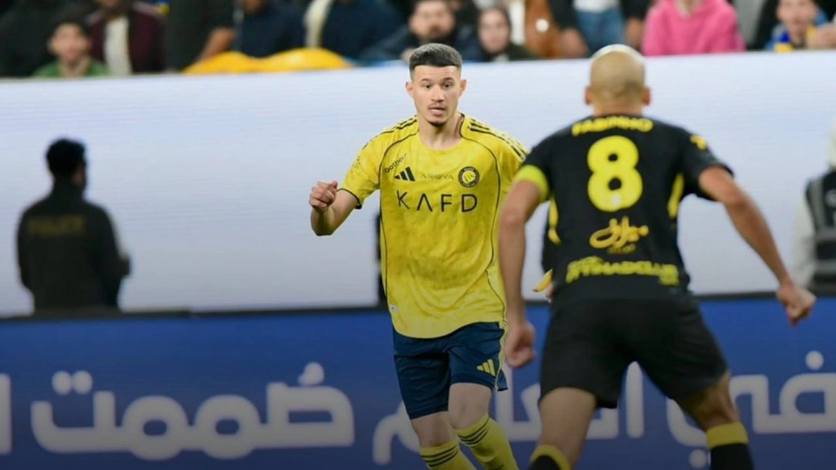 النصر يستند على موافقتين بشأن مشاركة الحمدان أمام الاتحاد