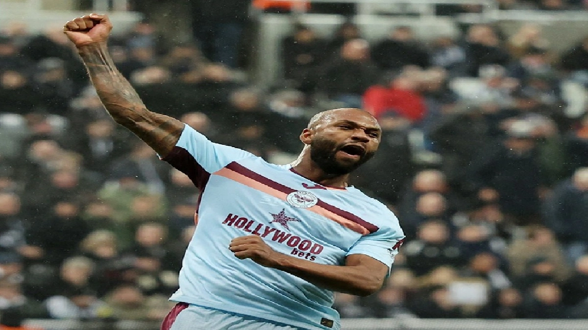 برينتفورد يحقق فوزاً درامياً على نيوكاسل