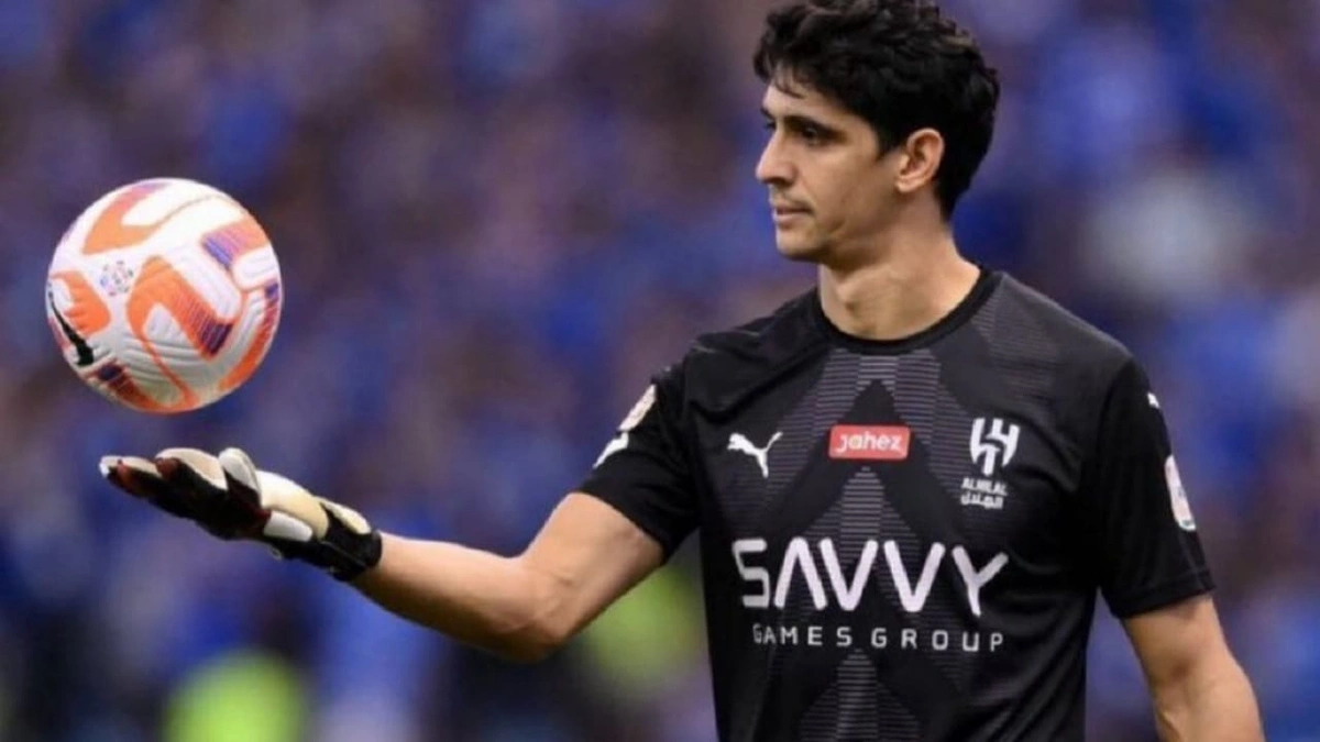 الهلال يستعيد خدمات بونو أمام الاتفاق