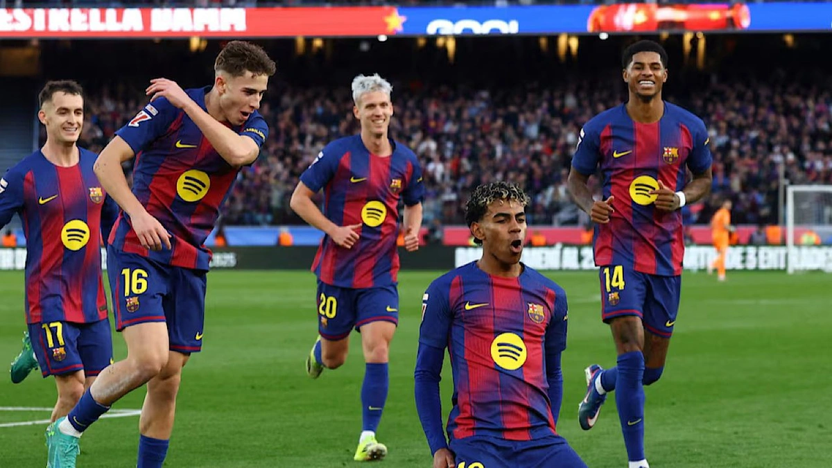 برشلونة يهزم مايوركا بثلاثية ويتصدر الدوري الإسباني