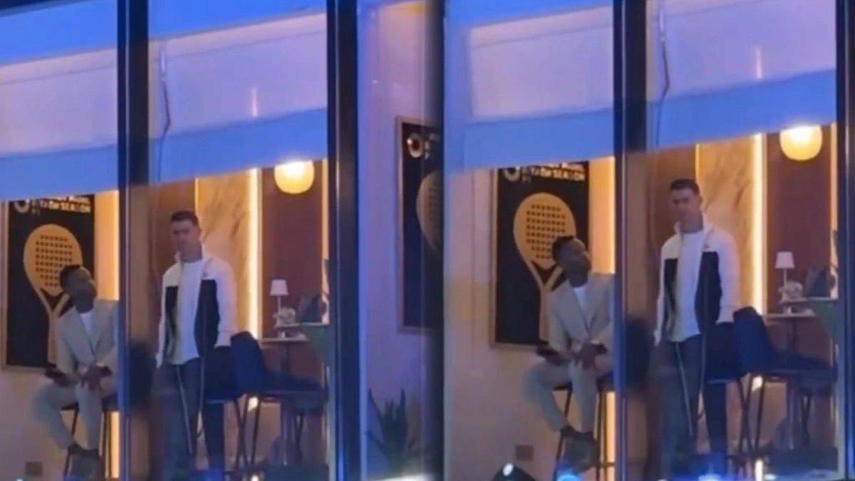 رونالدو يحضر مباراة للبادل في الرياض..فيديو