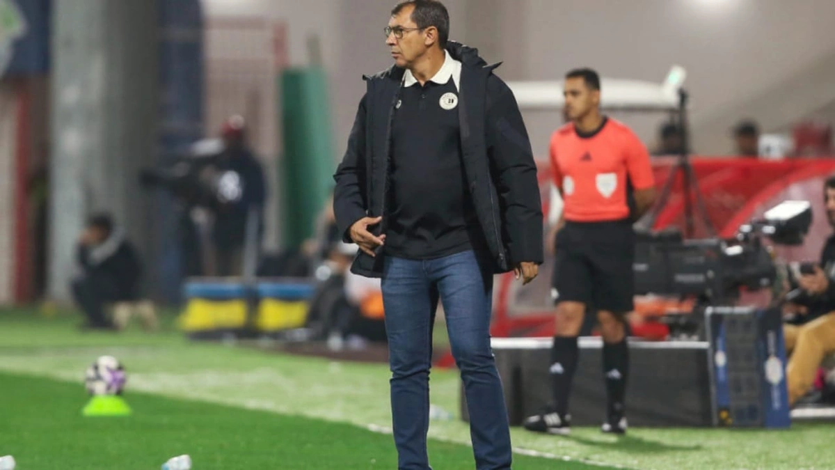 قرار عاجل من مدرب ضمك عقب الفوز على التعاون