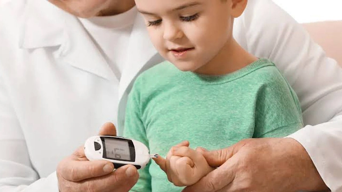 الشهري يكشف 5 خطوات هامة لخفض السكر التراكمي عند الأطفال