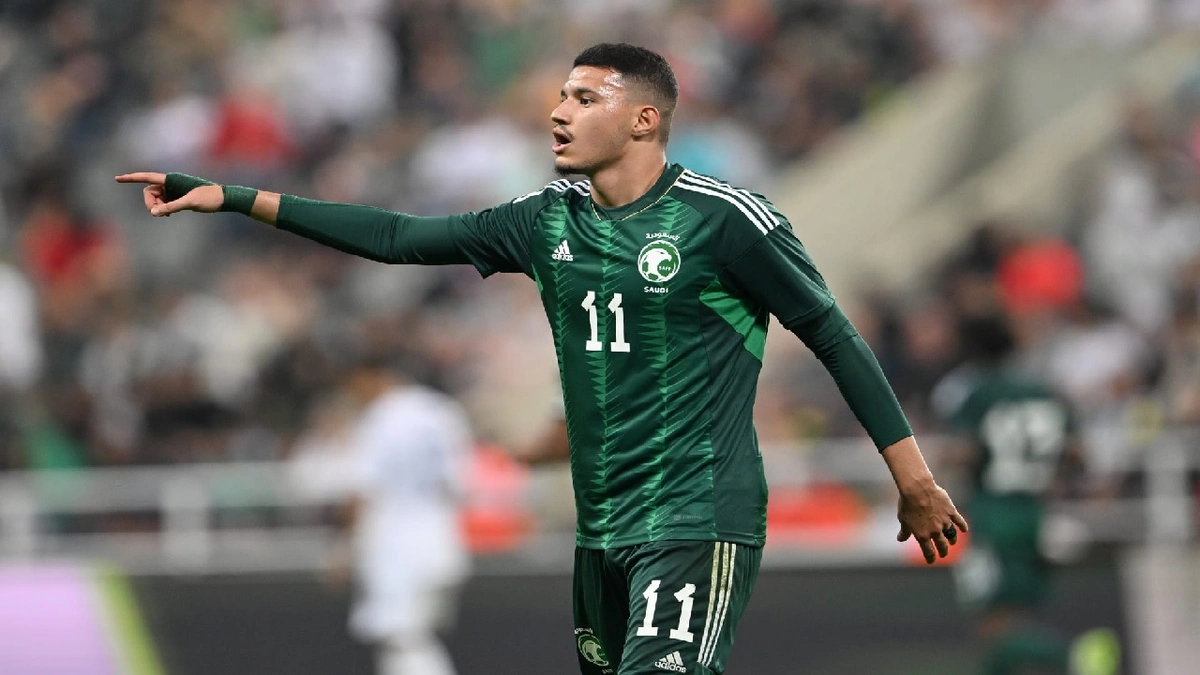 الحمدان يفسخ عقده مع الهلال ويوقع للنصر