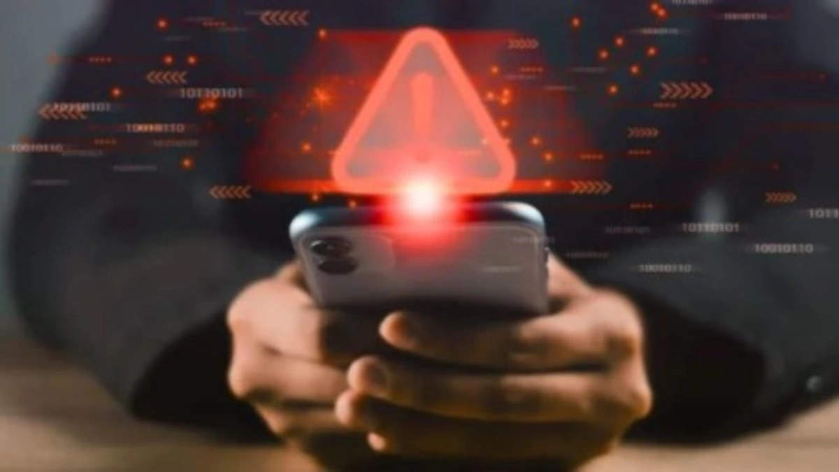 تحذير أمني: أداة تجسس جديدة تهدد هواتف آيفون وأندرويد بالكامل