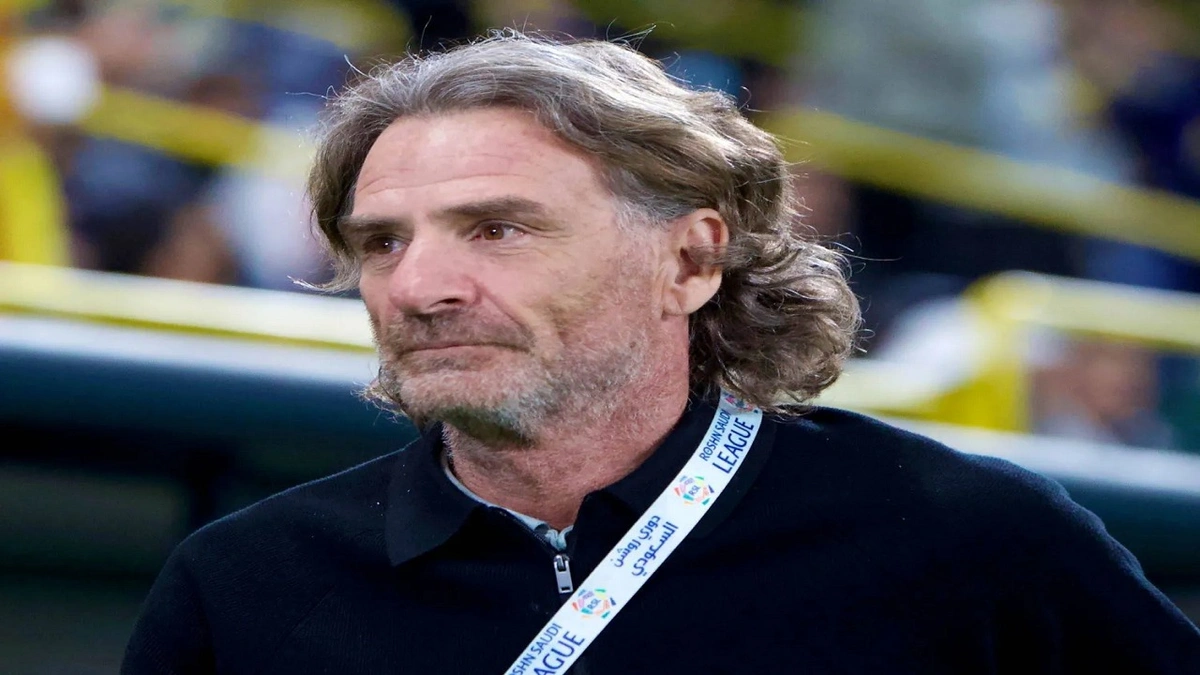 الرياض تنهي عقد كارينيو