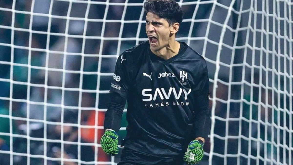 جاهزية ياسين بونو للمشاركة أمام الاتفاق