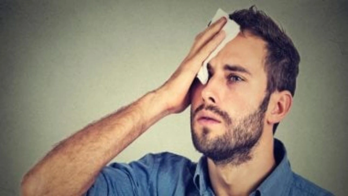 التعرق المفاجئ قد يكون علامة لمشكلة صحية خطيرة