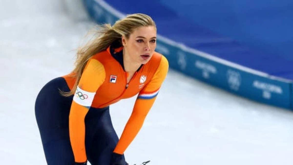 حسناء هولندية تشعل دورة الألعاب الشتوية وتثير إعجاب الجماهير .. صور