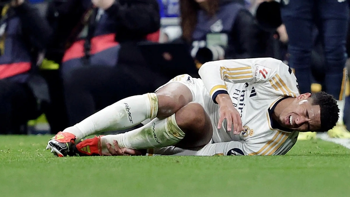 الإصابة تبعد بيلينجهام عن ريال مدريد لشهرين