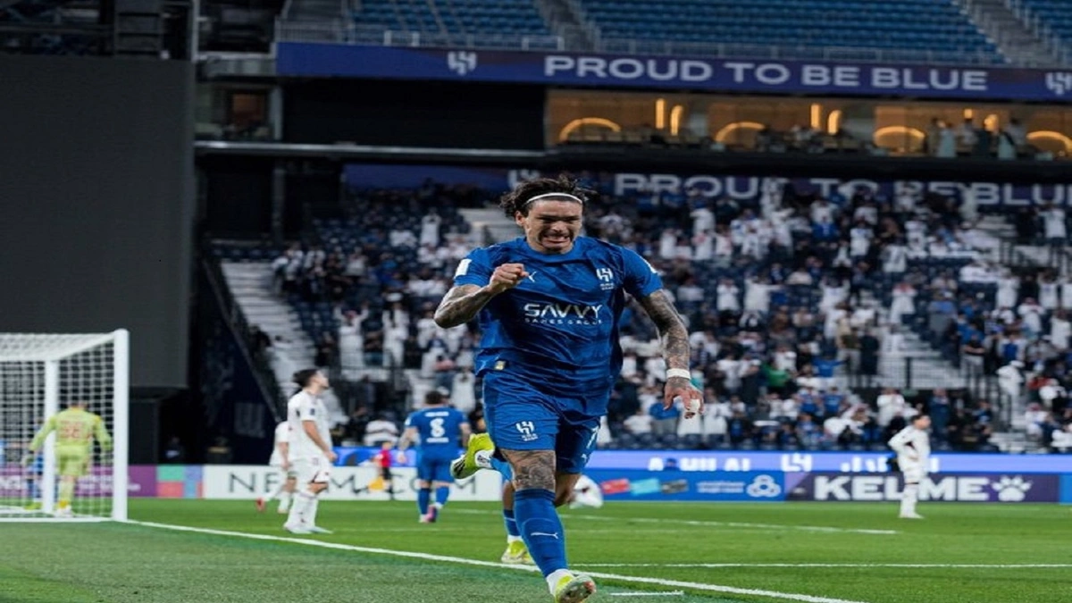 الهلال يهزم الوحدة الإماراتي بثنائية