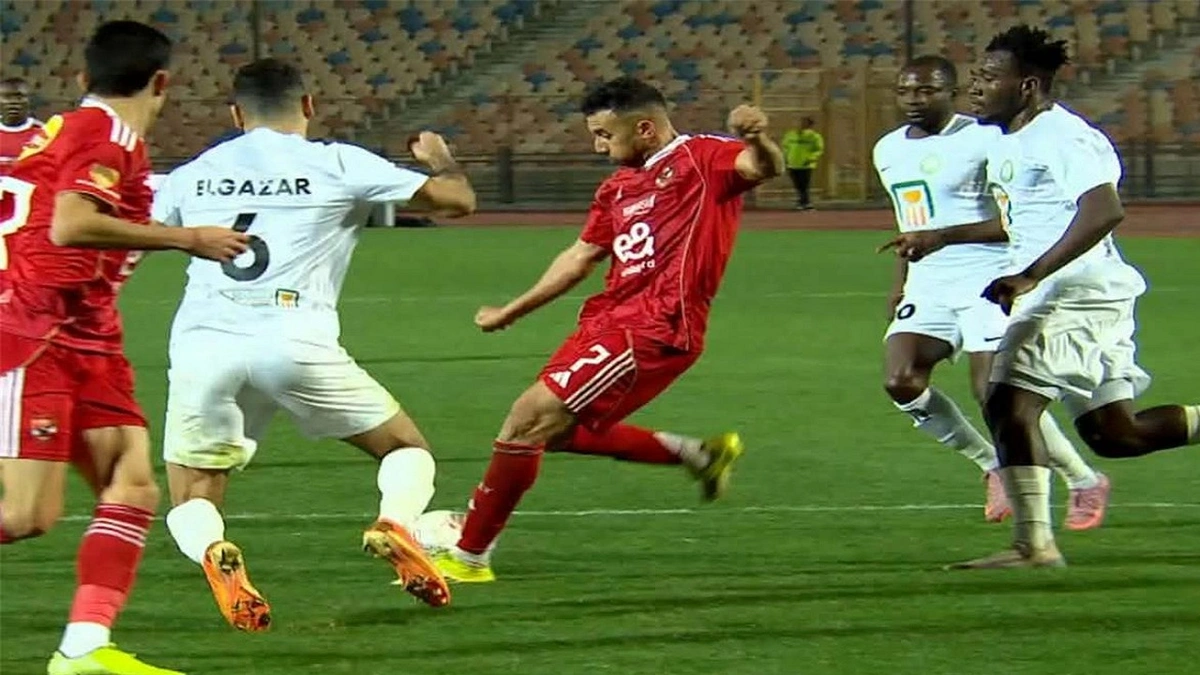 الأهلي المصري يسقط في فخ التعادل أمام البنك الأهلي