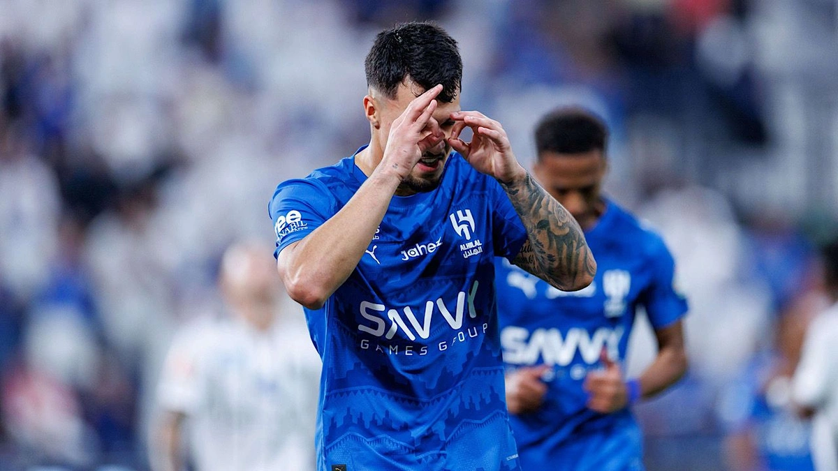 قرار مثير من ماركوس بعد استبعاده من قائمة الهلال المحلية