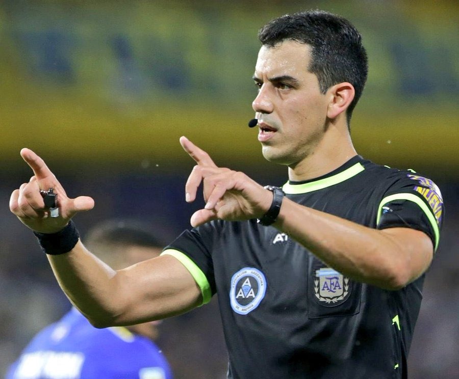 الأرجنتيني ليناردو راي حكما لمواجهة الهلال والأهلي