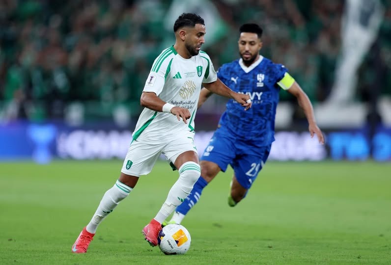 ناقد رياضي: أقل نسخة من سالم الدوسري أفضل من محرز.. فيديو