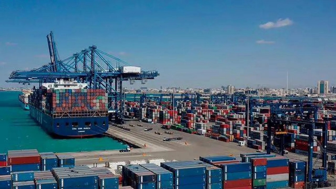 ربط بحري بين المملكة والبحرين عبر ميناء الملك عبدالعزيز